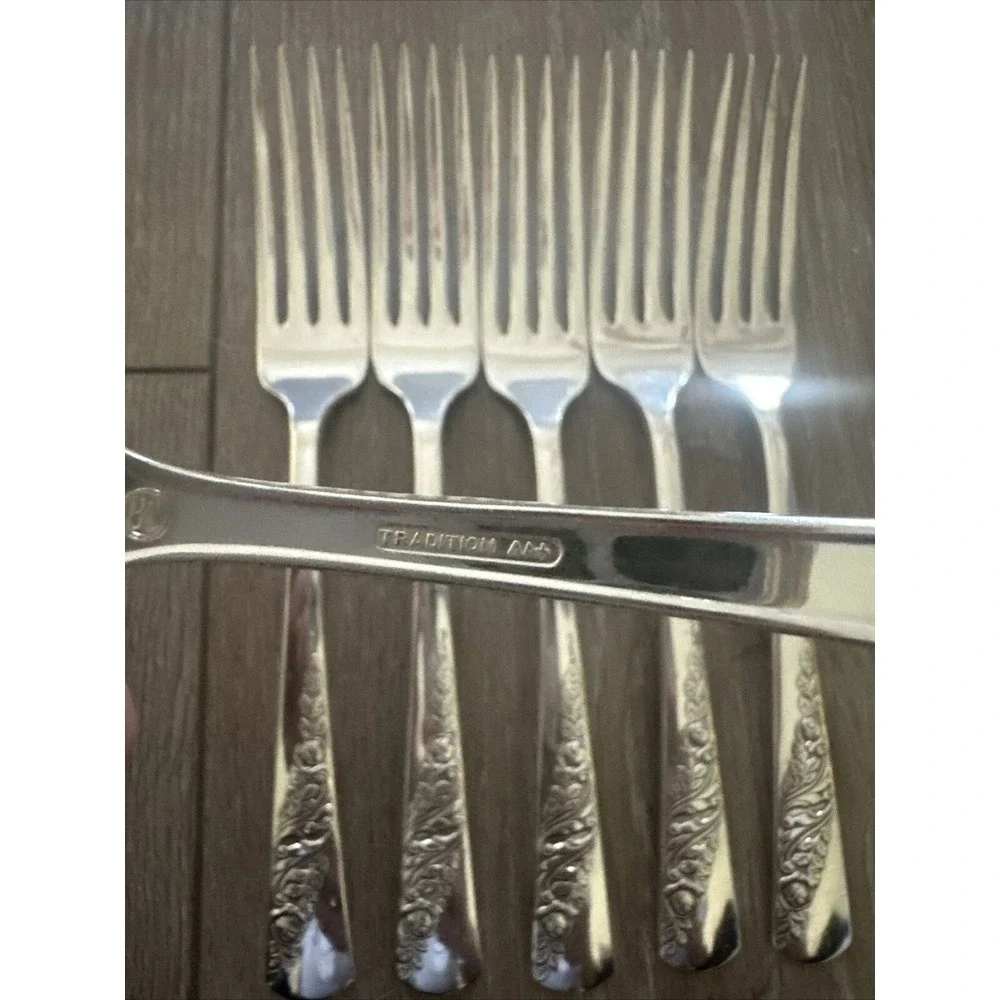 Vtg 1953 Bridal Corsage Lot 7 Dinner Forks Wallace Silver Plate Tradition‎ AA+